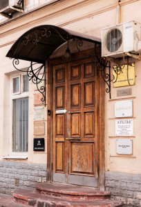 Клиника «Миссис Лазер»,
г. Москва, м. Тверская / 
м. Арбатская, ул. Большая 
Никитская 21/18, стр. 1